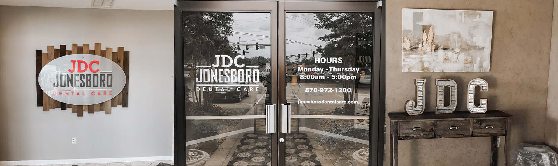 Jonesbor Dental Care entrance